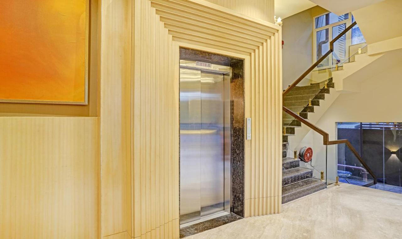 Treebo Premium Golden Bliss Trimurti Nagar Square Nagpur Exterior photo