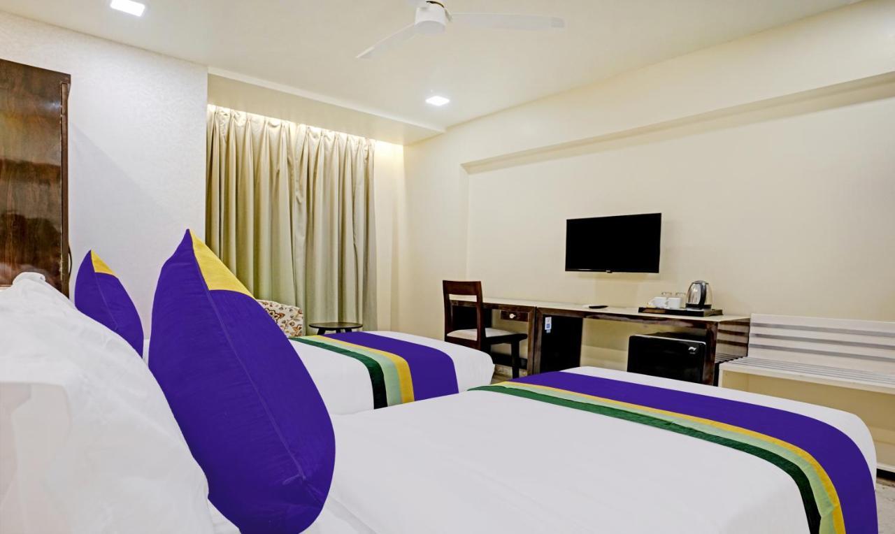 Treebo Premium Golden Bliss Trimurti Nagar Square Nagpur Exterior photo