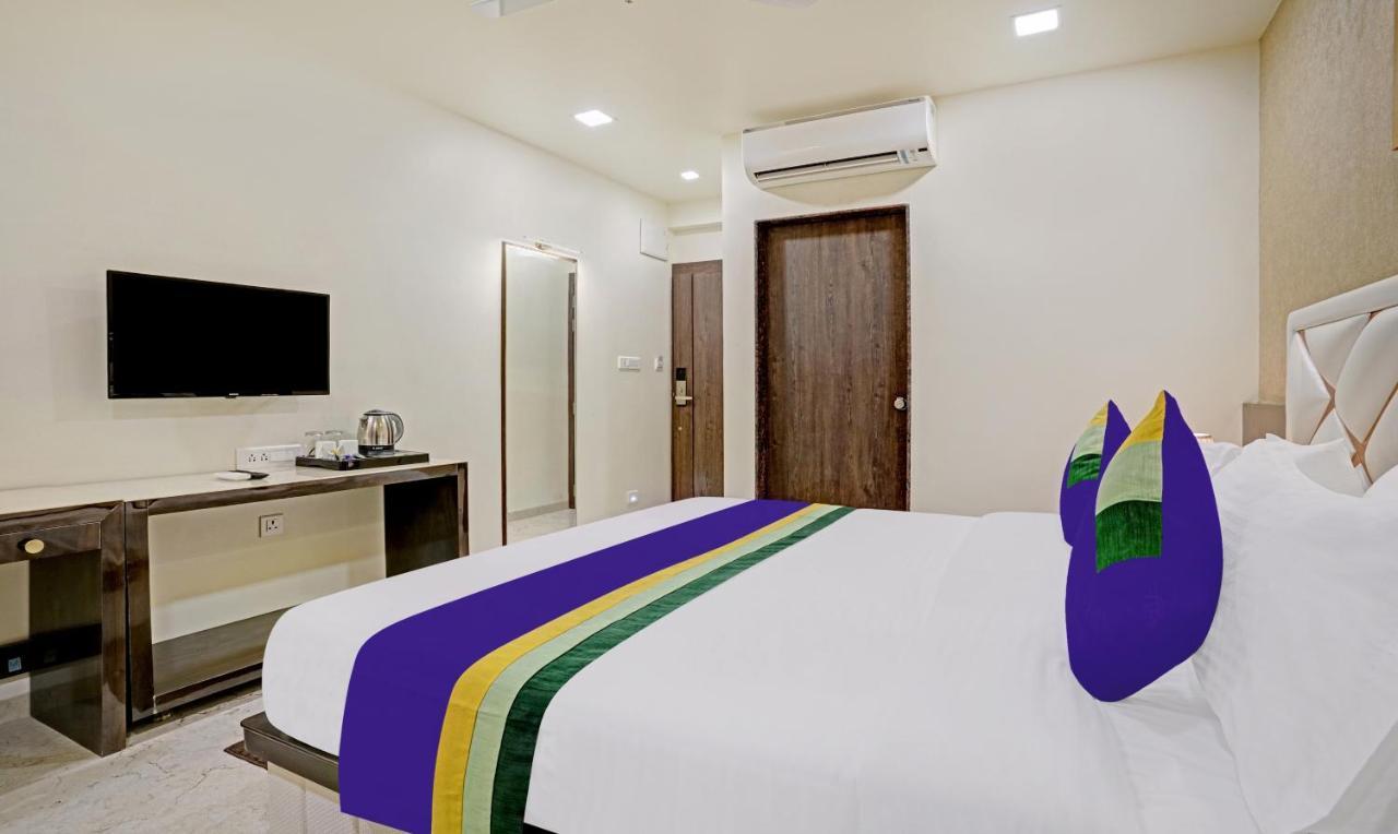 Treebo Premium Golden Bliss Trimurti Nagar Square Nagpur Exterior photo